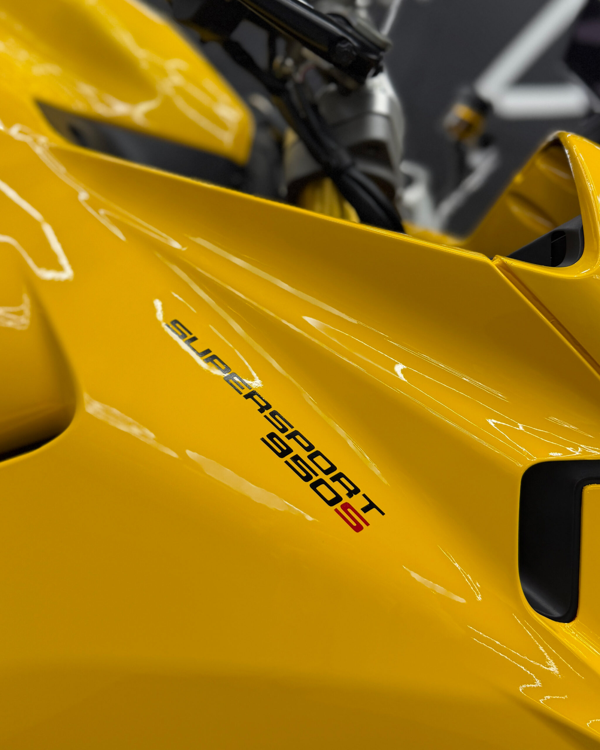 DUCATI BIKE WRAPPED IN YELLOW